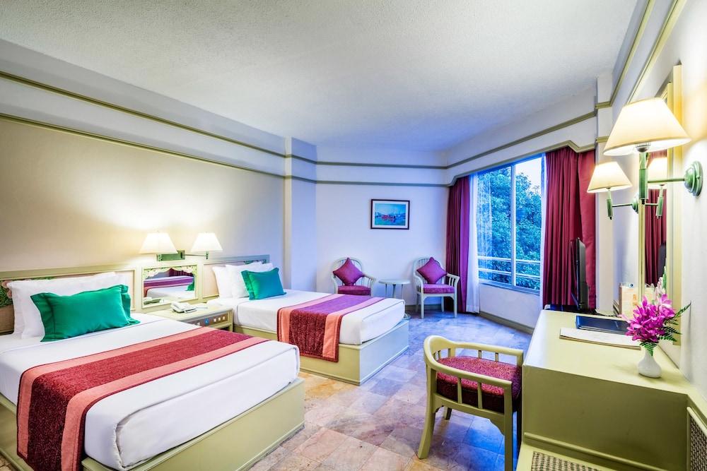 كولتشان باتايا بيتش ريزورت المظهر الخارجي الصورة Deluxe Room