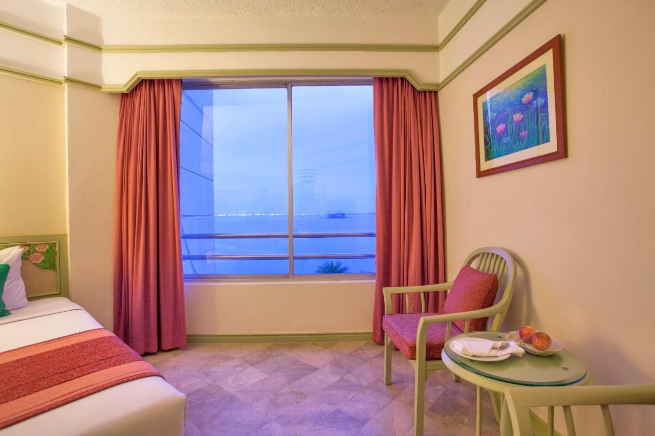 كولتشان باتايا بيتش ريزورت المظهر الخارجي الصورة A room at the hotel